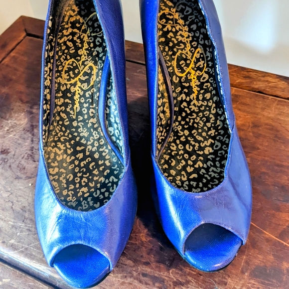 Jessica Simpson - Picture 2 of 3